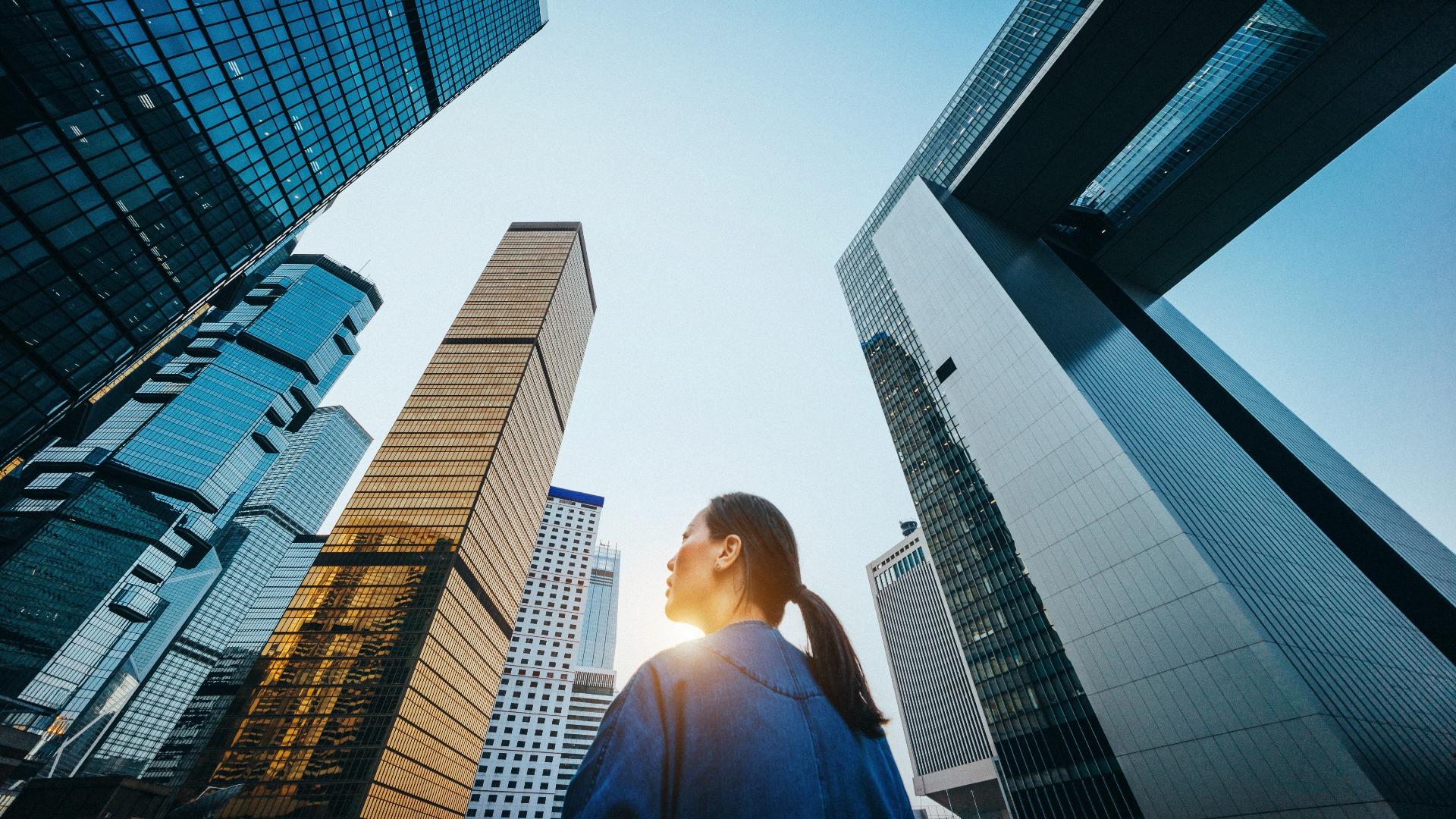Global investor survey hero